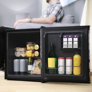 London Mini Fridge - Image 5